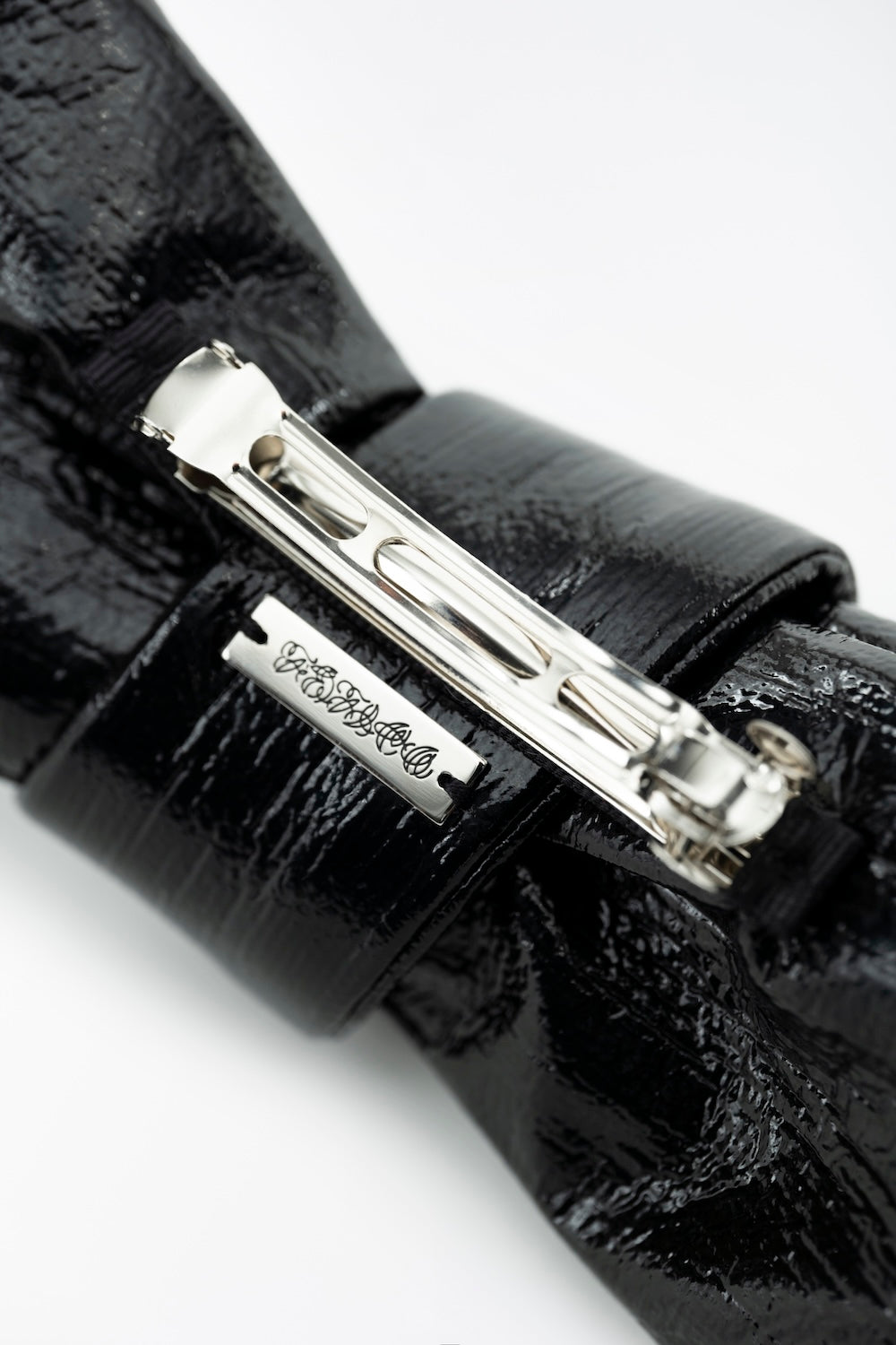 FAUX LEATHER BOW HAIR CLIP - FETICO