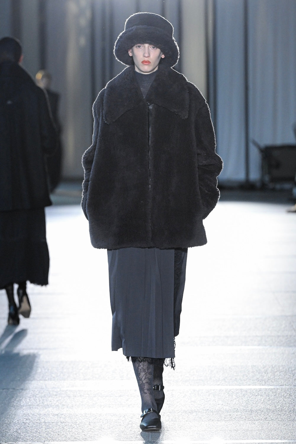 WOOL BOA WIDE COLLAR COAT - FETICO