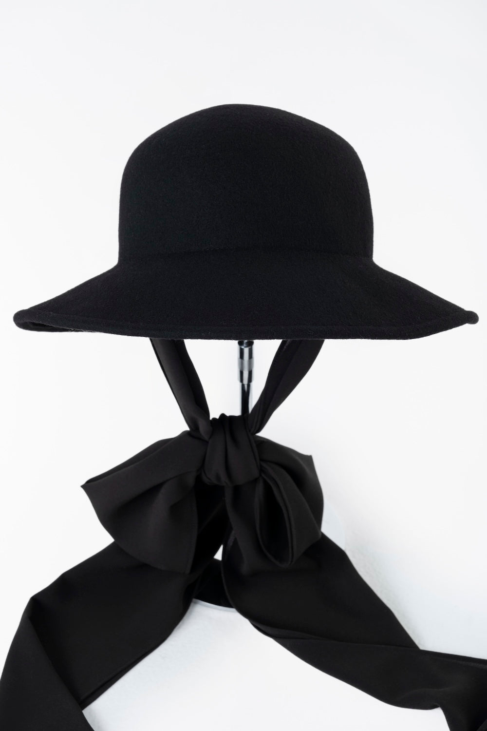HATS WITH CREPE SCARVES - FETICO