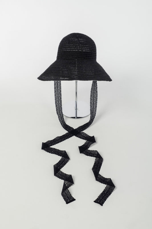 STRAW HAT WITH LACE RIBBON - FETICO