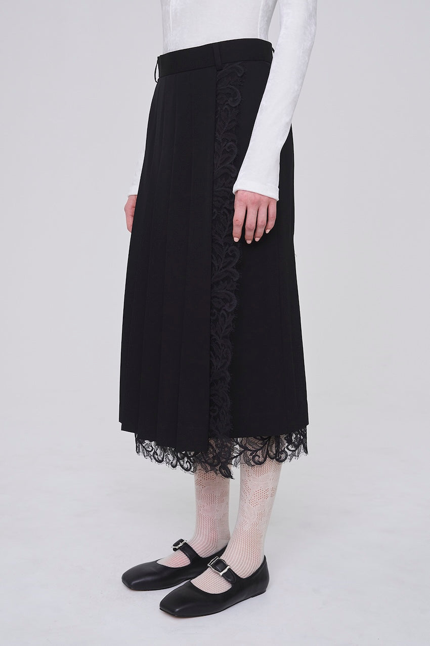 FINE WOOL PLEATED SKIRT WITH LACE TRIM - FETICO