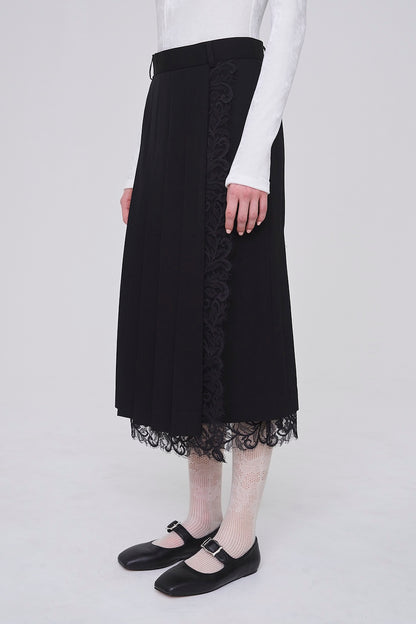 FINE WOOL PLEATED SKIRT WITH LACE TRIM - FETICO