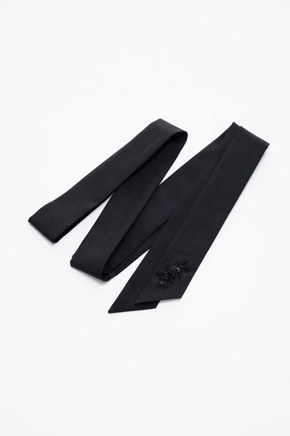 BEADED FLOWER TIE - FETICO