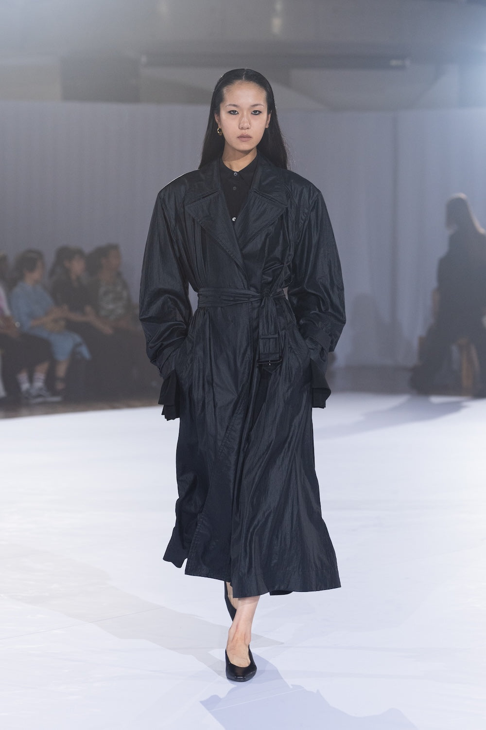 NYLON TAFFETA GATHERED TRENCH COAT - FETICO