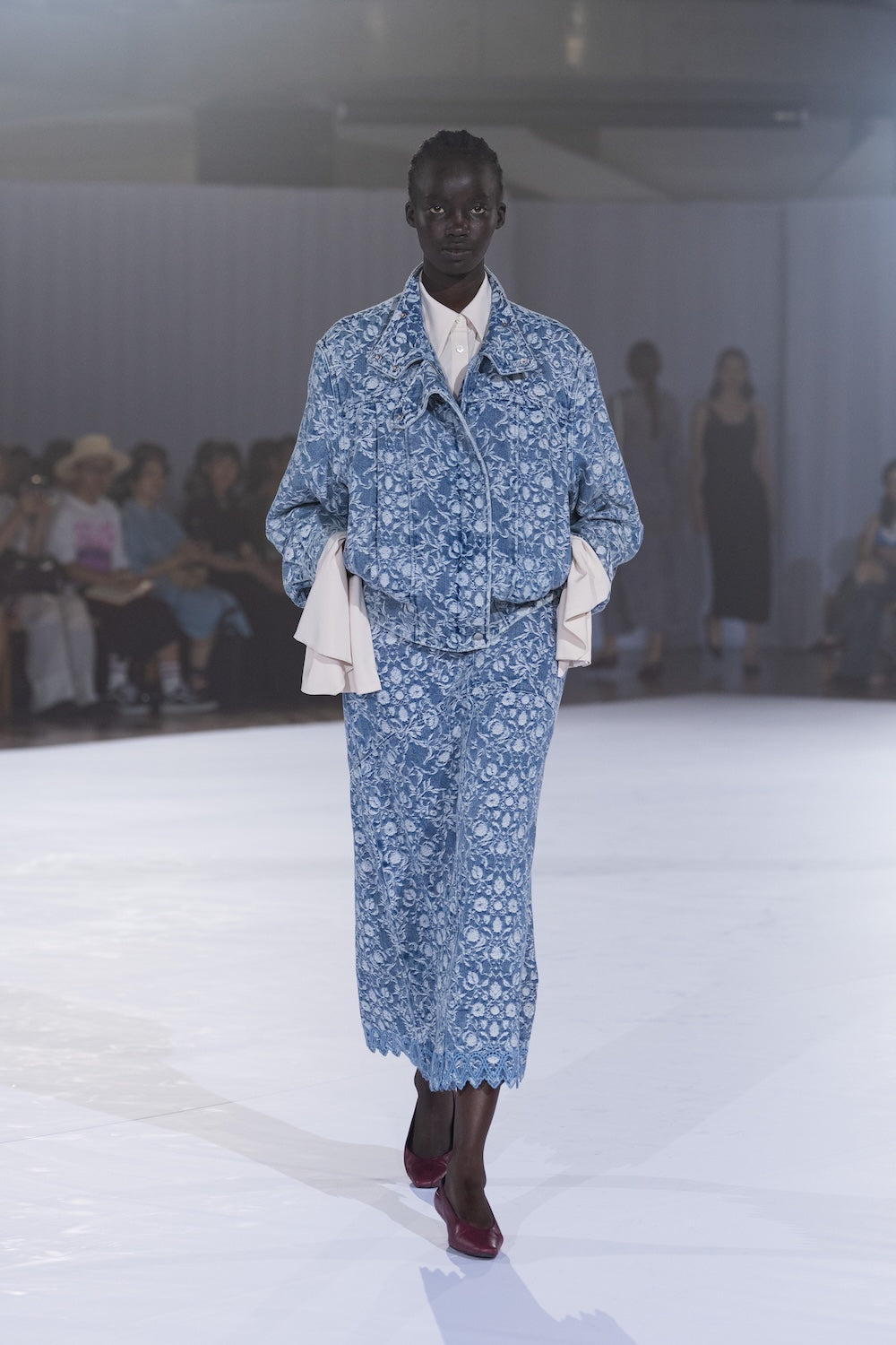 ARABESQUE JACQUARD DENIM FUNNEL NECK JACKET - FETICO